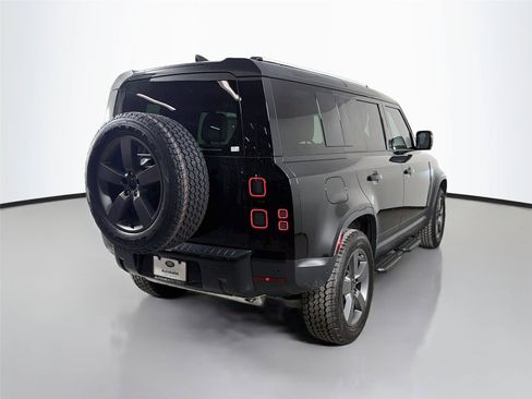 New 2026 Land Rover Defender 110 S AWD/4WD image 5