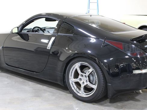Used 2007 Nissan 350Z Touring w/ Cargo Convenience Pkg RWD image 24