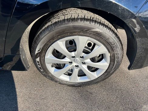 Used 2024 Toyota Corolla LE image 13