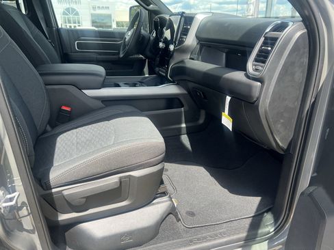 New 2026 RAM 3500 Big Horn AWD/4WD image 14