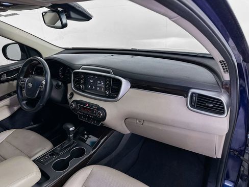 Used 2020 Kia Sorento EX FWD image 29