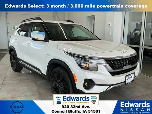 Used 2022 Kia Seltos Nightfall Edition AWD/4WD image 2