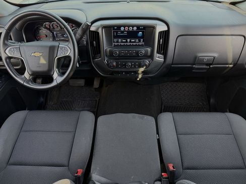 Used 2018 Chevrolet Silverado 1500 LT w/ Texas Edition image 11