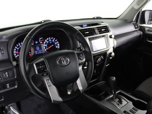 Used 2017 Toyota 4Runner SR5 RWD image 17