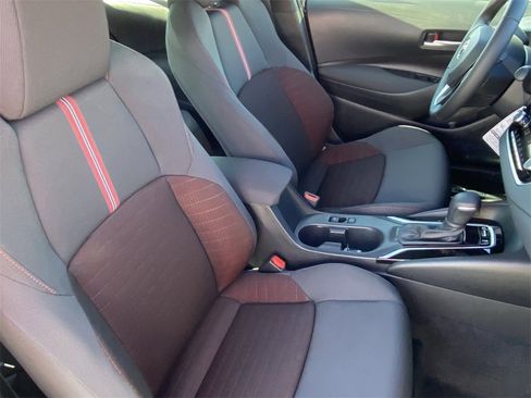 Certified 2026 Toyota Corolla SE w/ SE Package image 10