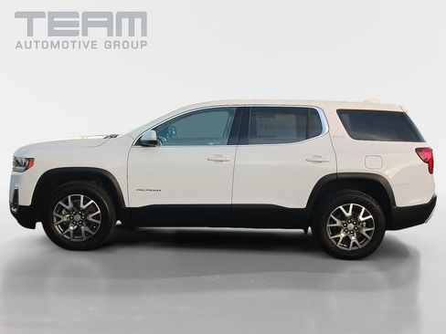 Used 2023 GMC Acadia SLE image 4