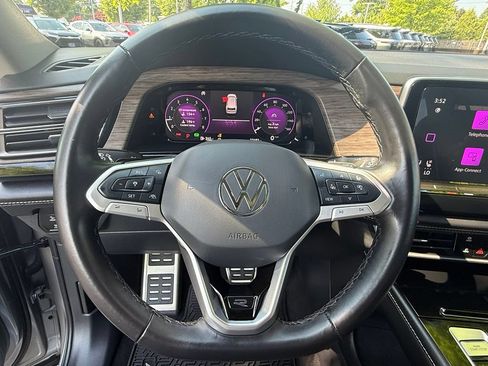 Used 2024 Volkswagen Atlas SEL Premium R-Line AWD/4WD image 17