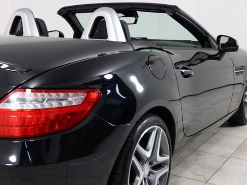 Used 2014 Mercedes-Benz SLK 250 image 45