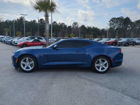 Used 2023 Chevrolet Camaro LT image 7