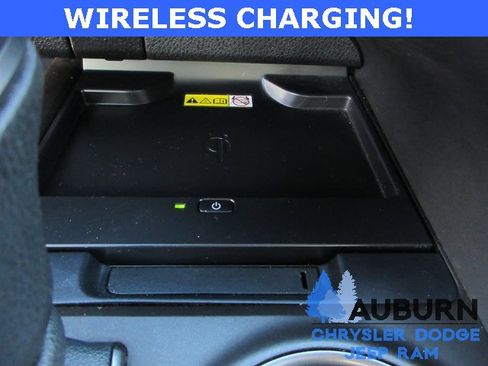 Used 2022 Toyota Camry XSE image 19