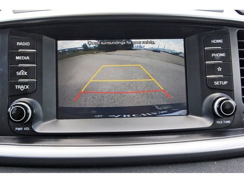 Used 2020 Kia Sorento L FWD image 27
