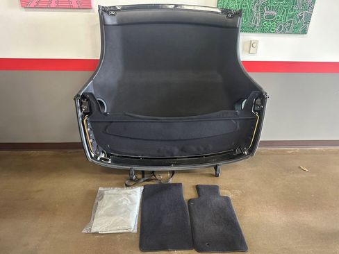 Used 2003 Ford Thunderbird image 11