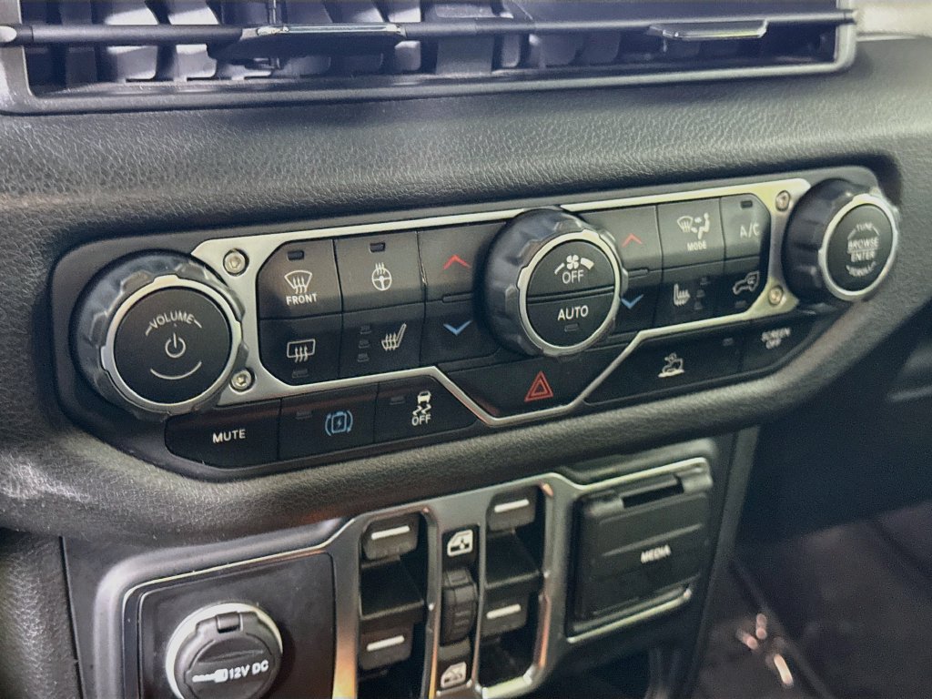 Used 2024 Jeep Wrangler Unlimited AWD/4WD image 8