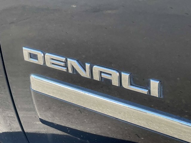 Used 2012 GMC Yukon XL Denali AWD/4WD image 10