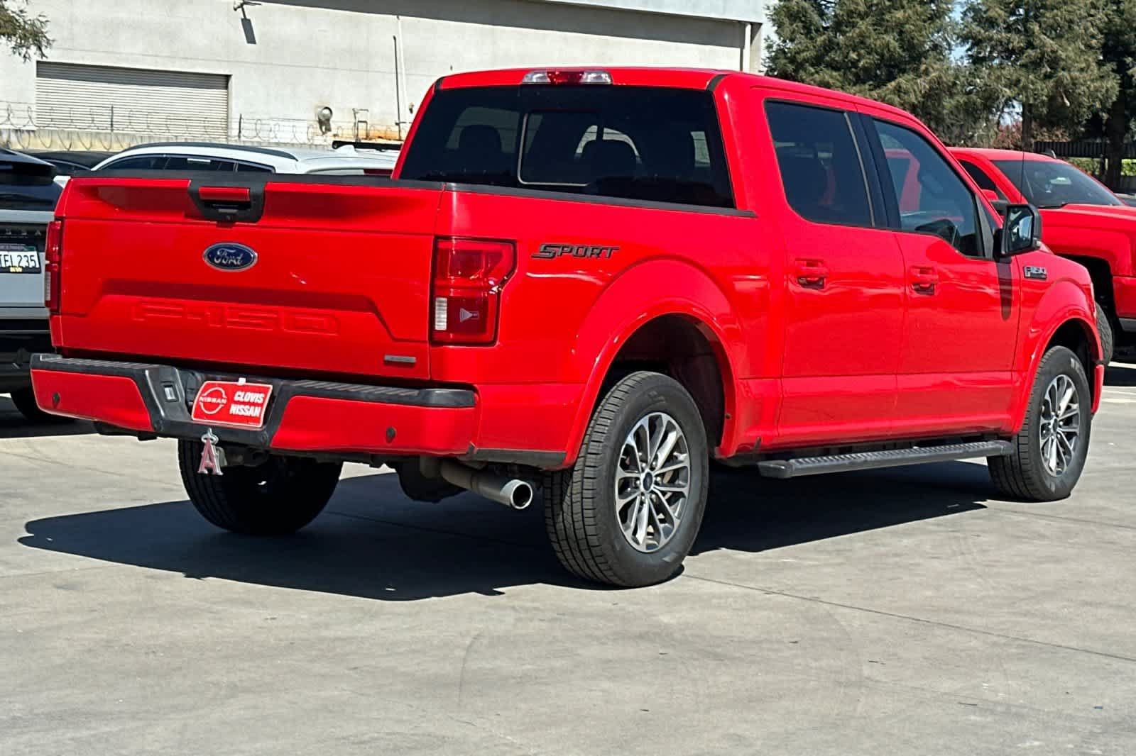 Used 2018 Ford F150 XLT w/ Equipment Group 302A Luxury RWD image 3
