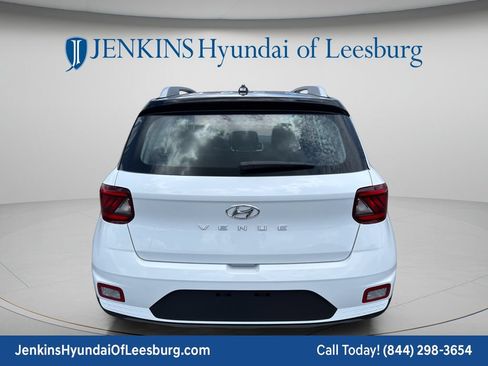 New 2026 Hyundai Venue SEL FWD image 6