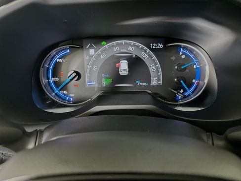 Used 2025 Toyota RAV4 LE AWD/4WD image 19
