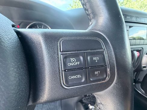 Used 2018 Jeep Wrangler Sahara w/ Dual Top Group AWD/4WD image 14