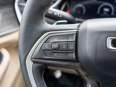 Used 2023 Jeep Grand Cherokee Limited AWD/4WD image 28