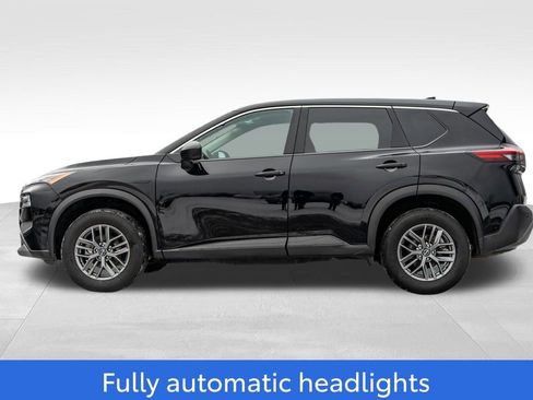 Used 2023 Nissan Rogue S image 4