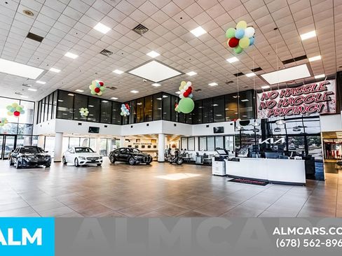 Used 2025 Hyundai Elantra SE image 63