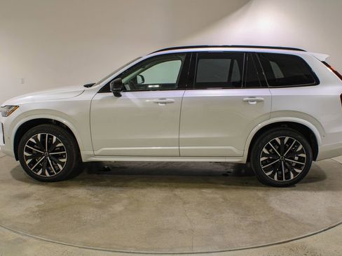 New 2026 Volvo XC90 B6 Ultra w/ Protection Package AWD/4WD image 2