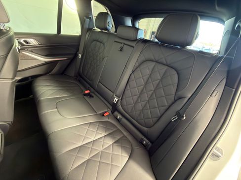 Used 2025 BMW X5 xDrive40i image 12