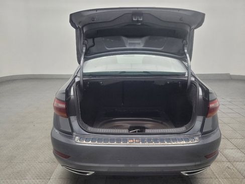 Used 2019 Volkswagen Jetta R-Line FWD image 29
