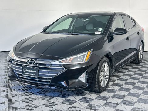 Used 2019 Hyundai Elantra Value Edition image 3