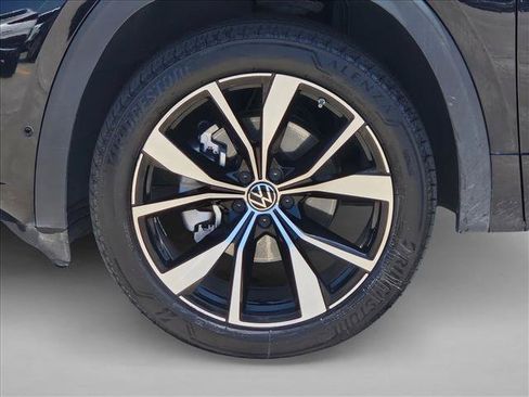 Used 2024 Volkswagen Atlas SEL Premium R-Line AWD/4WD image 14