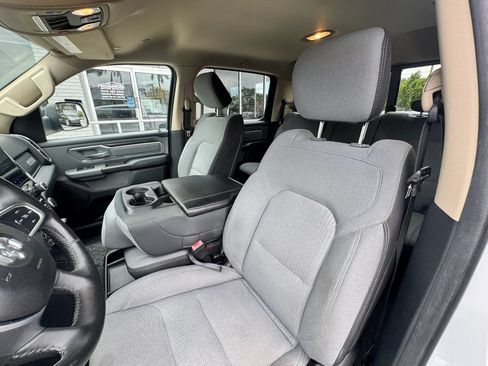 Used 2019 RAM 1500 Big Horn AWD/4WD image 12
