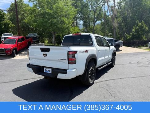Used 2022 Nissan Frontier PRO-4X AWD/4WD image 3