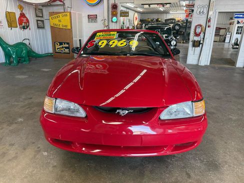 Used 1994 Ford Mustang GT RWD image 8