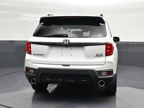 Used 2023 Honda Passport Elite image 2