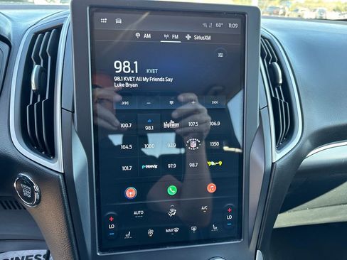 Used 2022 Ford Edge SEL image 20