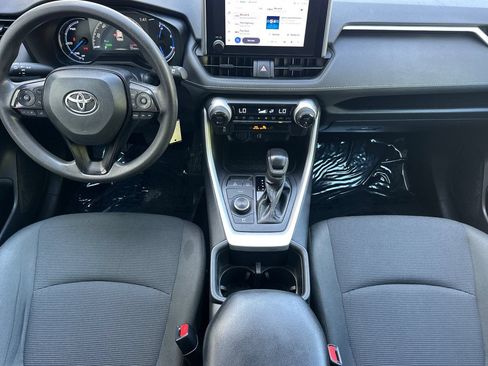 Used 2024 Toyota RAV4 LE AWD/4WD image 13