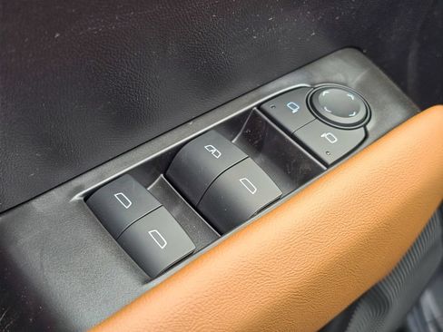 New 2026 GMC Canyon AT4 w/ Technology Plus Package AWD/4WD image 12