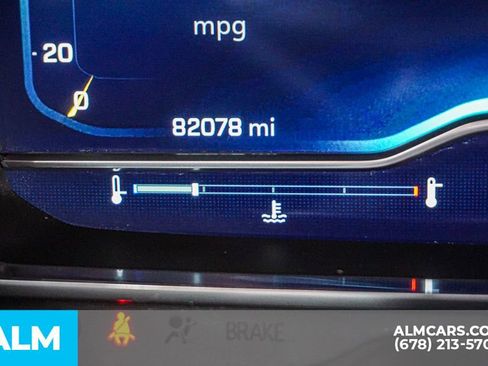 Used 2022 Chevrolet Suburban High Country image 59