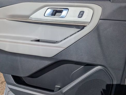 New 2026 Ford Explorer Active w/ Active Comfort Package image 14