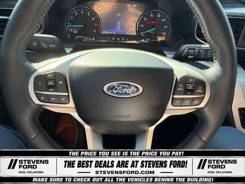 Used 2024 Ford Explorer XLT w/ Equipment Group 202A AWD/4WD image 23