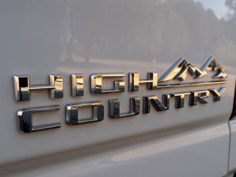 Used 2024 Chevrolet Silverado 2500 High Country w/ Max Trailering Package image 42