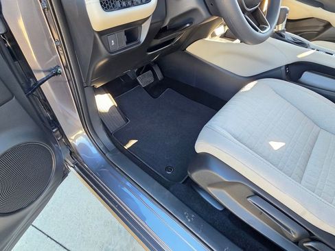 New 2026 Honda HR-V LX image 22