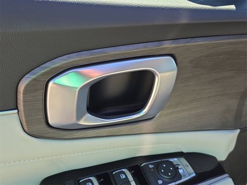 New 2026 Kia Sorento SX image 21