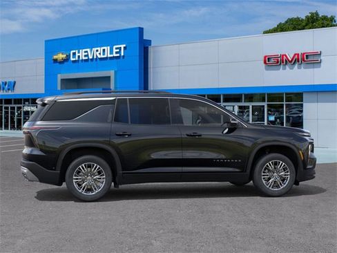 New 2025 Chevrolet Traverse LT w/ LPO, Floor Liner Package image 5