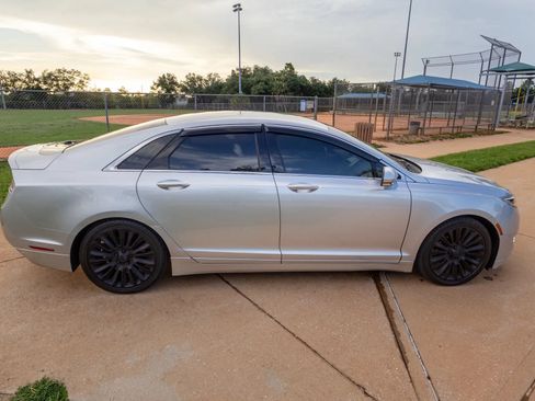 Used 2016 Lincoln MKZ w/ Equipment Group 300A Reserve FWD image 12