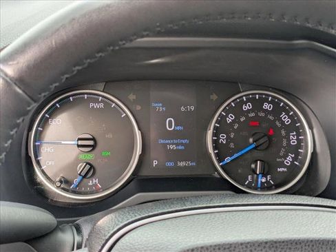 Used 2022 Toyota RAV4 XLE image 11