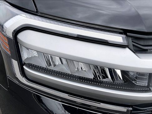 Used 2024 Ford Expedition XLT image 32