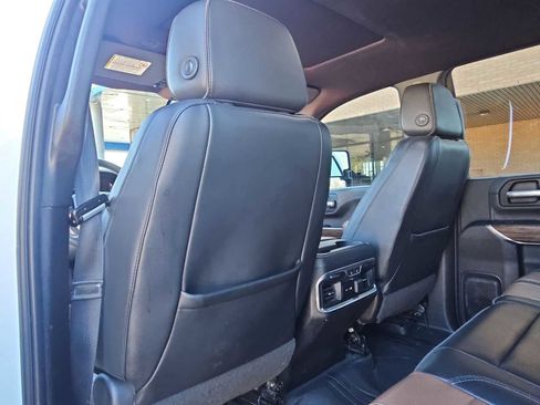 Used 2020 Chevrolet Silverado 2500 High Country w/ Technology Package image 19