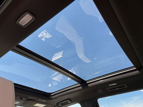 Used 2021 Cadillac Escalade Sport w/ Driver Assist Tech Package image 35