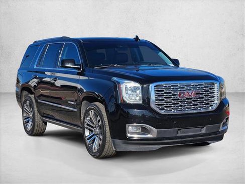 Used 2019 GMC Yukon Denali w/ Denali Ultimate Package image 3